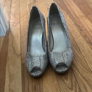 Stuart Weizmann Peep-Toe Snake Print Heels
